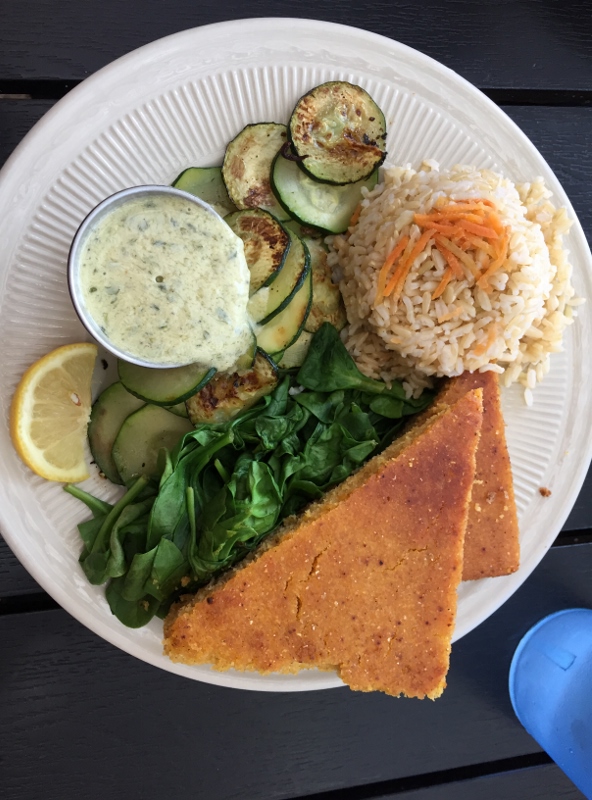 Bouldin Creek veggie plate (600x800).jpg